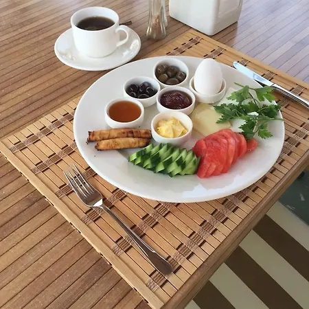 Hotel de apartamente B.c. Alya 2*